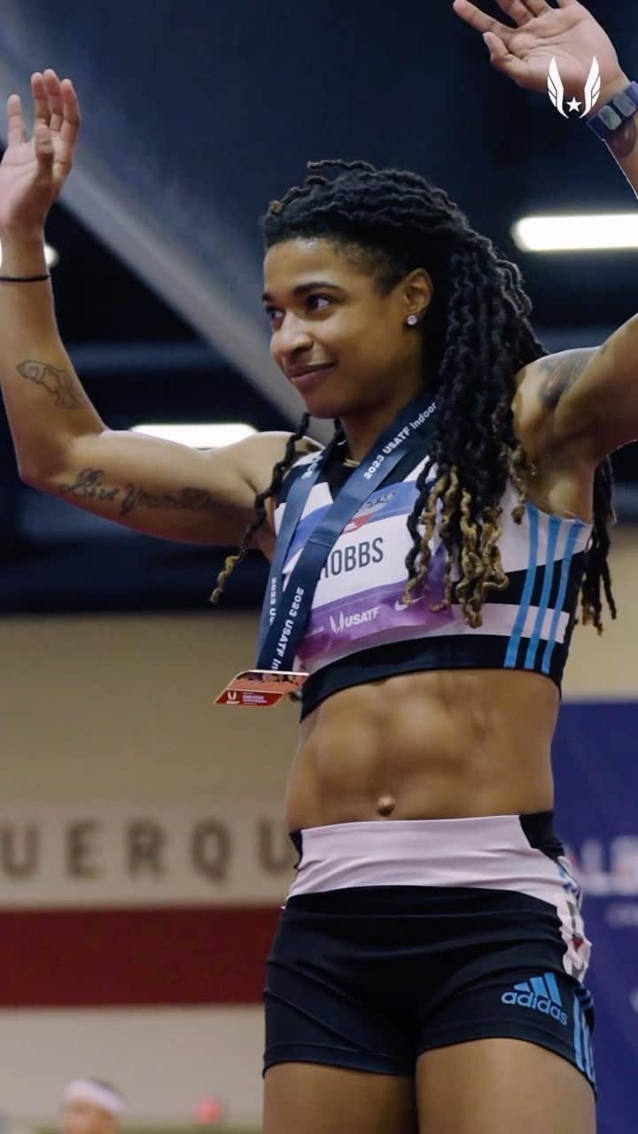 のインスタグラム：「Unbelievable. 💥  The second-fastest time in history and a new American record*.  What’s in store outdoor? 🤔  #USATFIndoors #JourneyToGold」