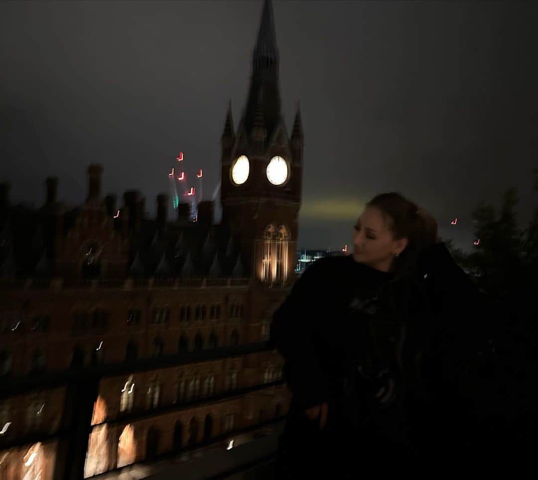 CL さんのインスタグラム写真 - (CL Instagram)「런던 밤」2月23日 4時12分 - chaelincl