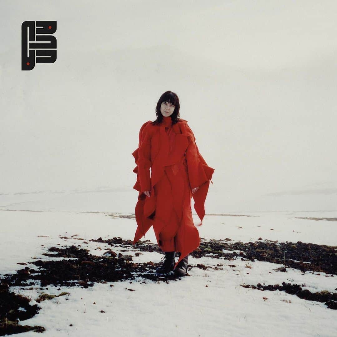 Of Monsters and Menのインスタグラム：「We are so excited for our @nannabh!   Today, Nanna released her second single Crybaby, co-produced by the incredible @aarondessner, along with a video directed by the always great @thorahilmars   Her new album How to Start a Garden is available for pre-order now and will be out on May 5th.  She has also announced the Disaster Master tour with special guest @indigosparke ! Pre-sale starts tomorrow at 12pm local. Sign up for the code at the link in bio.   AND she will be playing @icelandairwaves   Congratulations Nanna! We love you and love this record. Can’t wait for everyone else to hear it ❤️   Album art by @redjuicyjumpsuit & @silkenweinberg   Designed by @dbaldursson」