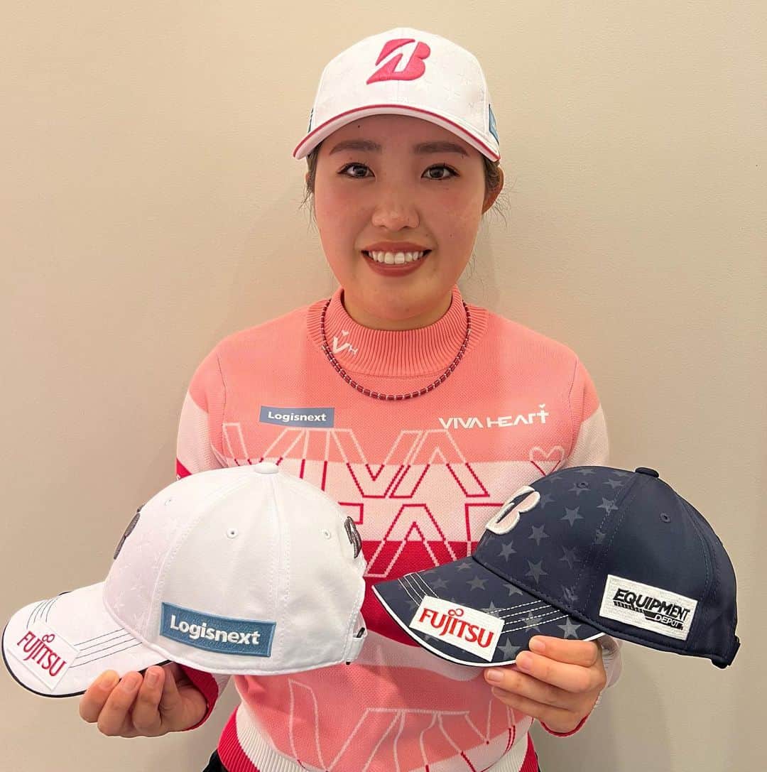 古江彩佳のインスタグラム：「この度、三菱ロジスネクスト株式会社様と、スポンサー契約をさせて頂くことになりました。  2022年よりアメリカツアーを主戦場にチャレンジしている私に、国内外で素晴らしい発展をされている三菱ロジスネクスト様よりサポートして頂けることになり、とても嬉しく思います。  アメリカの試合では、米国の販売会社「EQUIPMENT DEPOT」様を、日本や欧州、アジア、オセアニア地域での試合では、「Logisnext」様のロゴをつけた帽子でプレーします。  これからもファンの皆様やサポートして頂いている多くの方々に喜んで頂けるように楽しんで頑張ります。 #logisnext #eqipmentdepot」