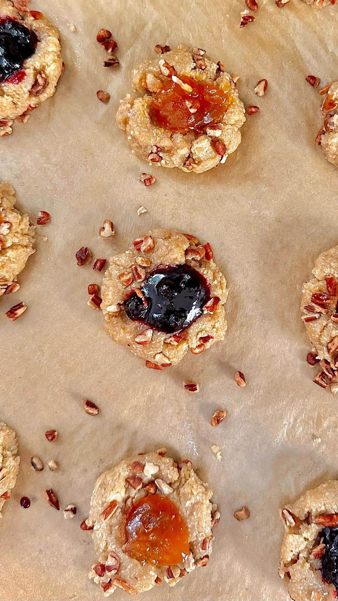 のインスタグラム：「when there’s a party, i bake treats」