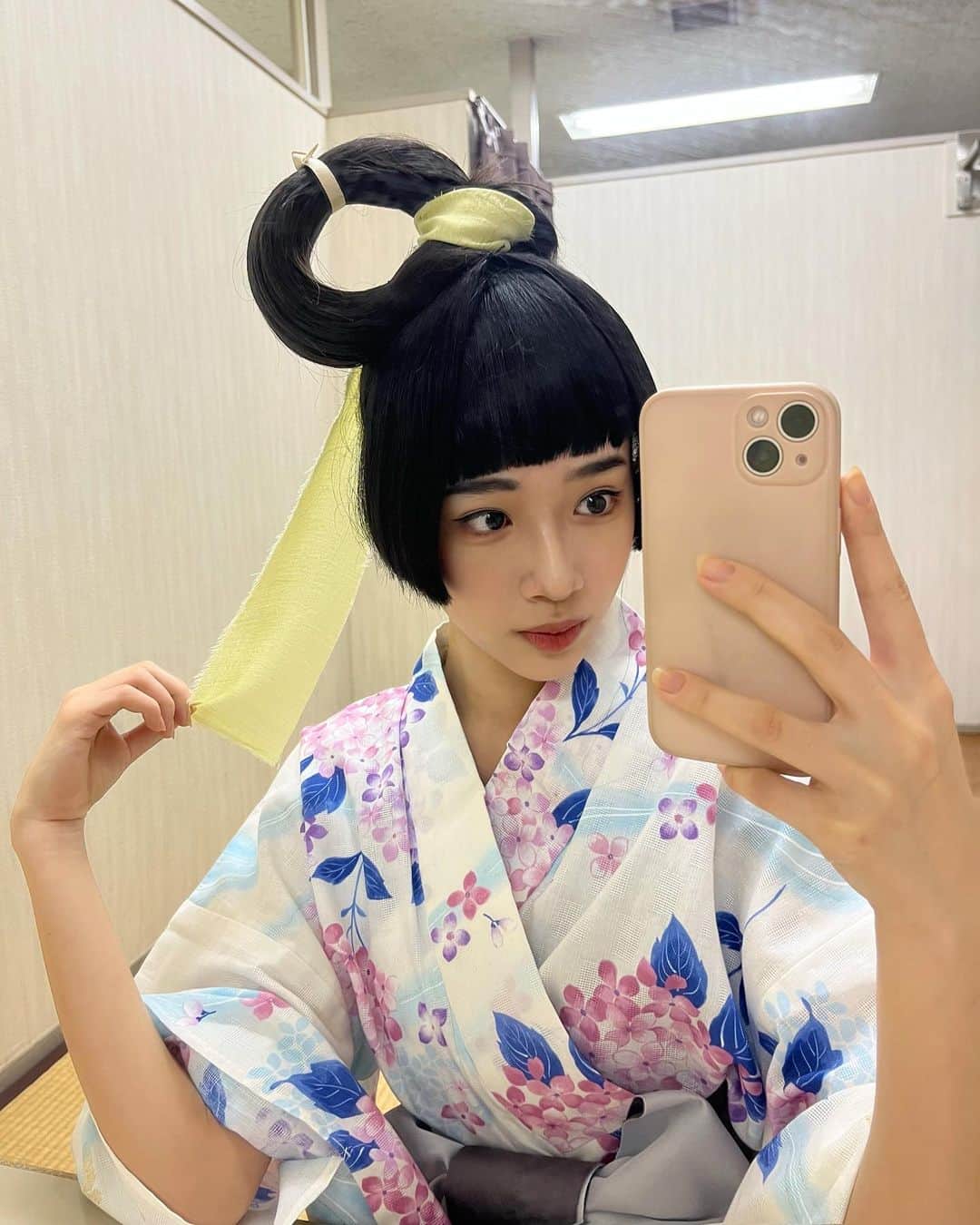 天翔天音のインスタグラム：「‪⸜♡⸝‍‬  いよいよ今夜！20時〜  大河ドラマ『どうする家康』に出演致します。  おりん役。 とても素敵なお衣装と天女の様な髪型でした。🏹  今夜です！是非ご覧下さい〜☺︎  #どうする家康 #大河ドラマ #おりん役 #遊び女 #踊り子 #NHK #ドラマ  #天翔天音 #初出演 #和服」