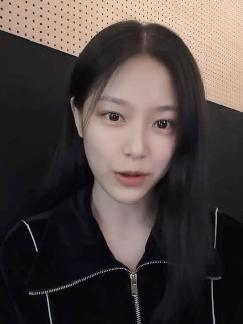 今月の少女のインスタグラム：「［🎥Hyunjin Comment🐱］ 2023.03.03 開催！ LOONA 1st Live “LOONATHEWORLD in TOKYO”  ヒョンジンからコメントが届きました💛  #今月の少女 #LOONA #이달의소녀」