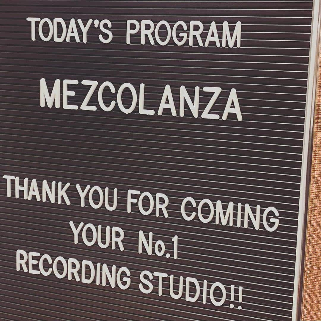 ハジメタルさんのインスタグラム写真 - (ハジメタルInstagram)「3年半ぶりのレコーディングがスタートしました。 まとまった作品では無いですが、完成できるように頑張ります。  #mezcolanza  #メスコランサ #レコーディング #recording #recordingstudio」2月19日 20時35分 - hajimetaldeath