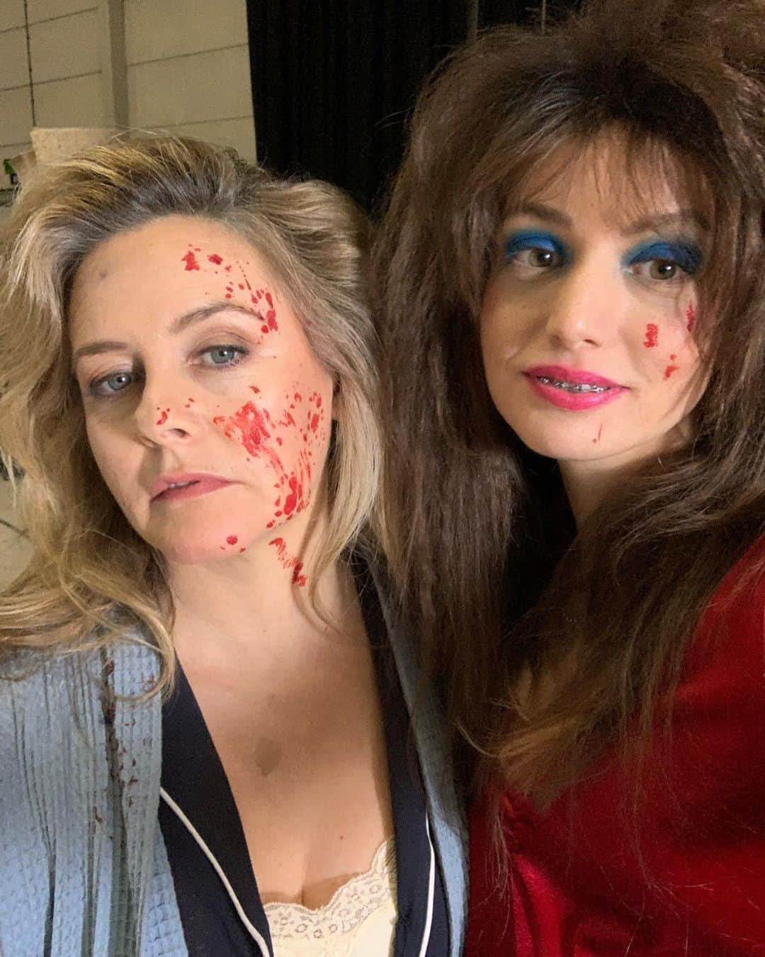 ハイテ・ヤンセンのインスタグラム：「that’s (bloody) hot 🤪❤️‍🔥 @aliciasilverstone」