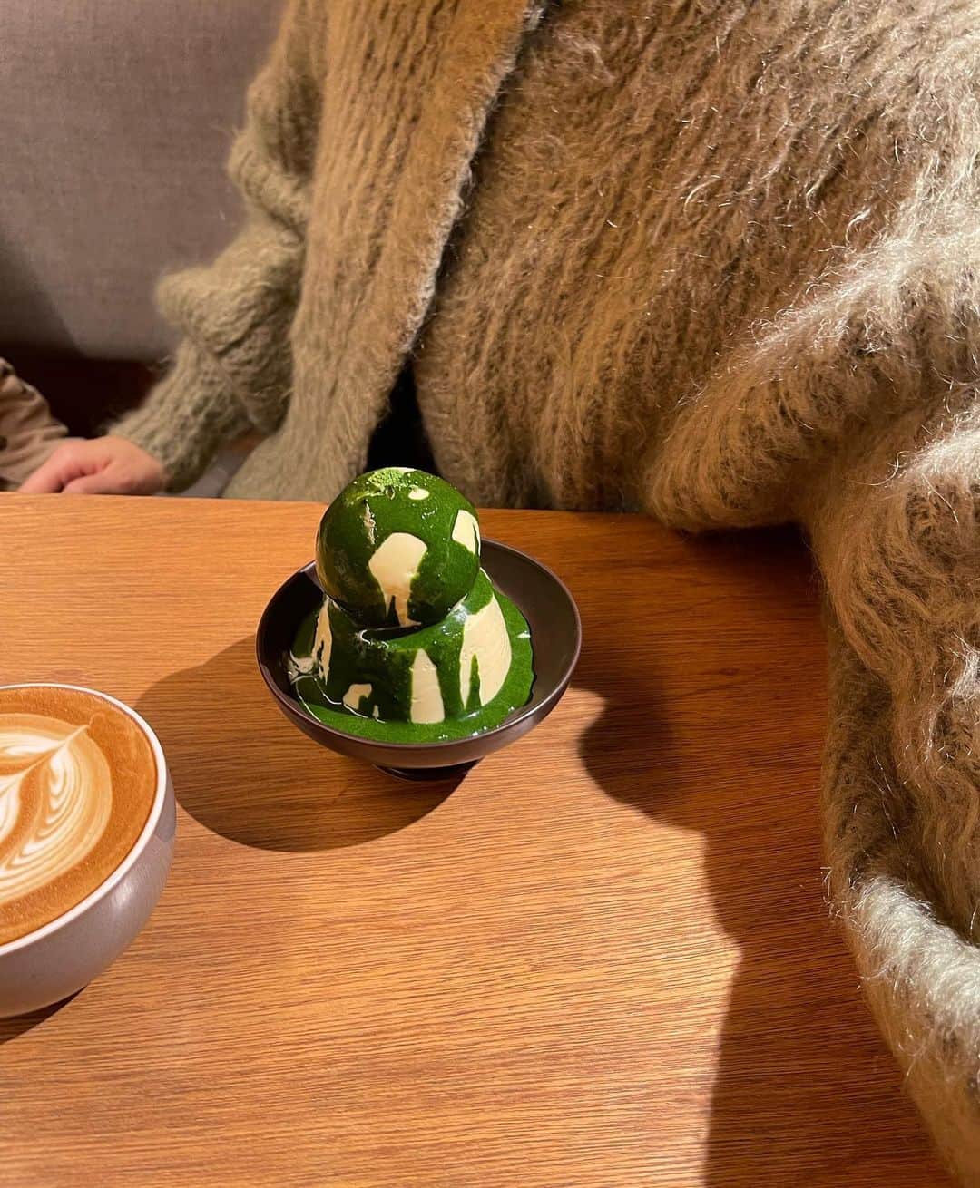 中谷愛のインスタグラム：「🍵＋🍨=💮」