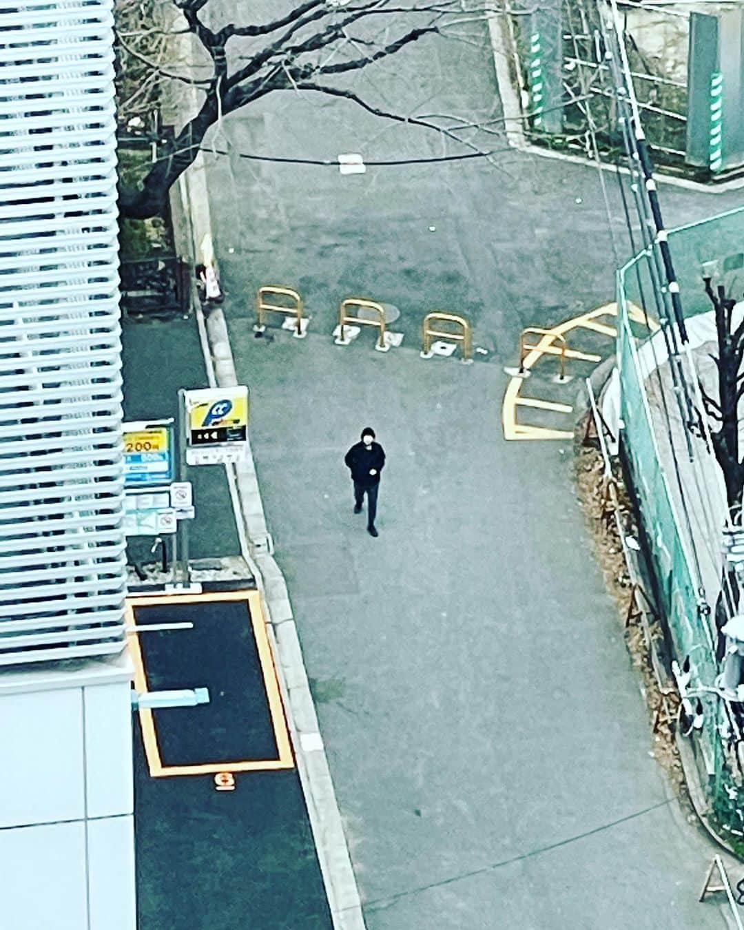 月に吠える。のインスタグラム：「51歳になりました。  #大森南朋」