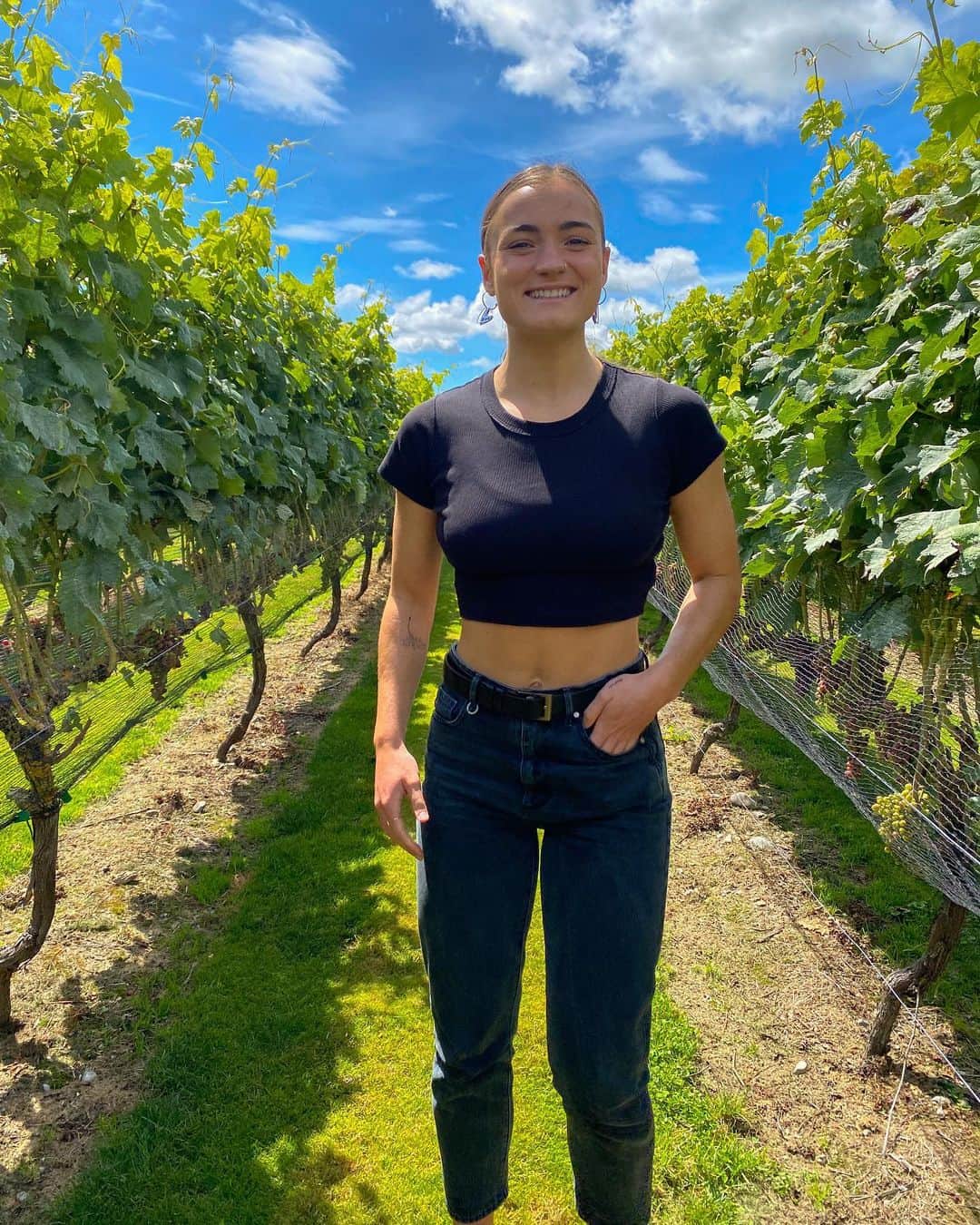 Phoebe Edwardsのインスタグラム：「You can’t sip with us」