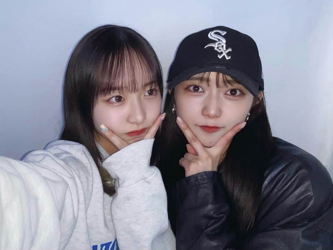のインスタグラム：「あけおめでルセラ会開催するピオナ2人🫶🏻」