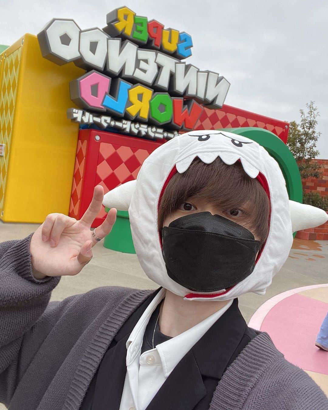 そらびびのインスタグラム：「大人数の友達とUSJいきますた！」