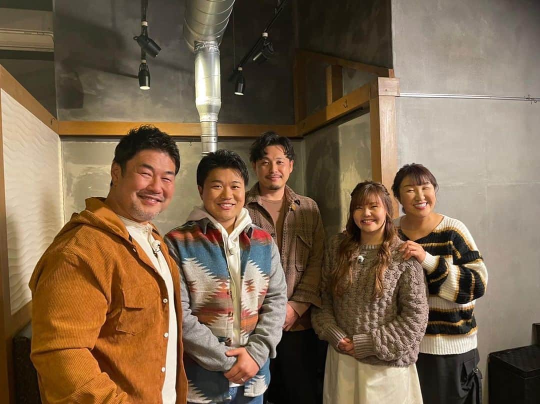 門倉凛のインスタグラム：「✎*  つぶれない店はじまってます｡·͜·｡.ᐟ.ᐟ  是非みてね～～🥰💓  #凛 #りんちゃんず」