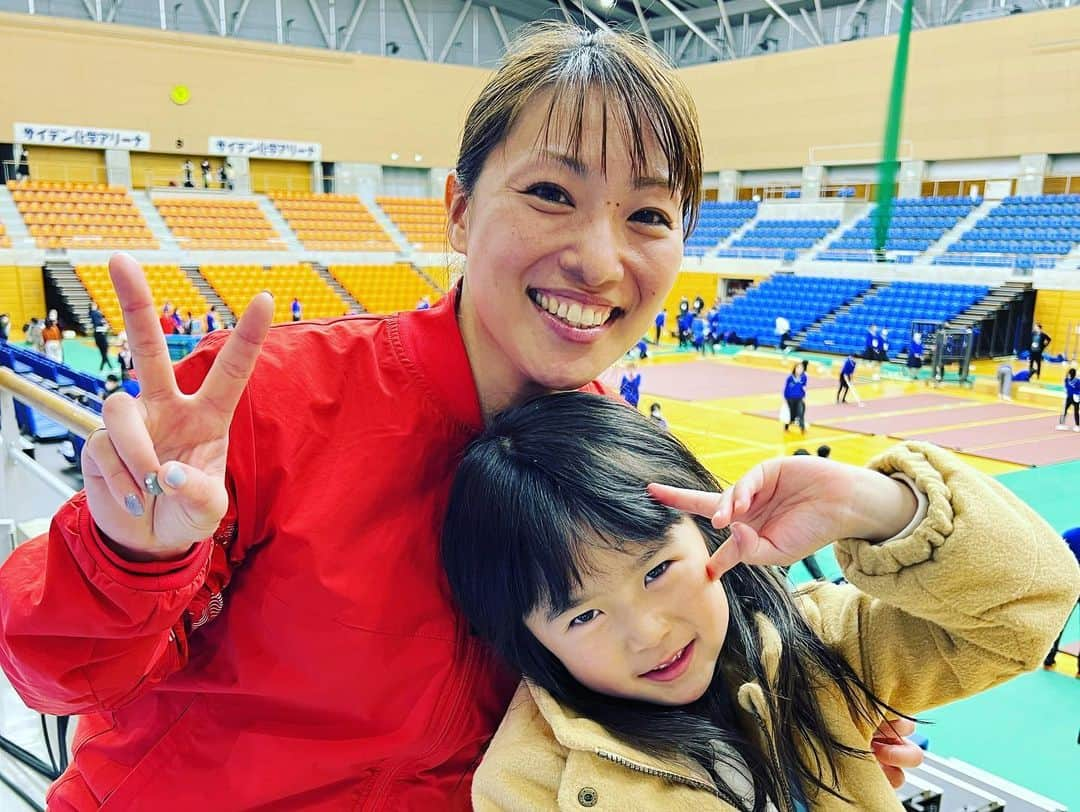 今別府香里さんのインスタグラム写真 - (今別府香里Instagram)「🏸S/Jリーグ、トップ4トーナメント🏸  ＊リーグ戦　Sグループ　2位 ＊トップ4トーナメント　準優勝🥈  たくさんの応援ありがとうございました📣 S/Jリーグが終わってから、あっという間に1週間。 時間が経つのは本当に早い😵次に向けてまた頑張ります💪  #ヨネックス #櫻本、宮浦表彰式不在 #S/Jリーグ #トップ4トーナメント #姪っ子のお絵描き」2月19日 21時20分 - kaori_imabeppu