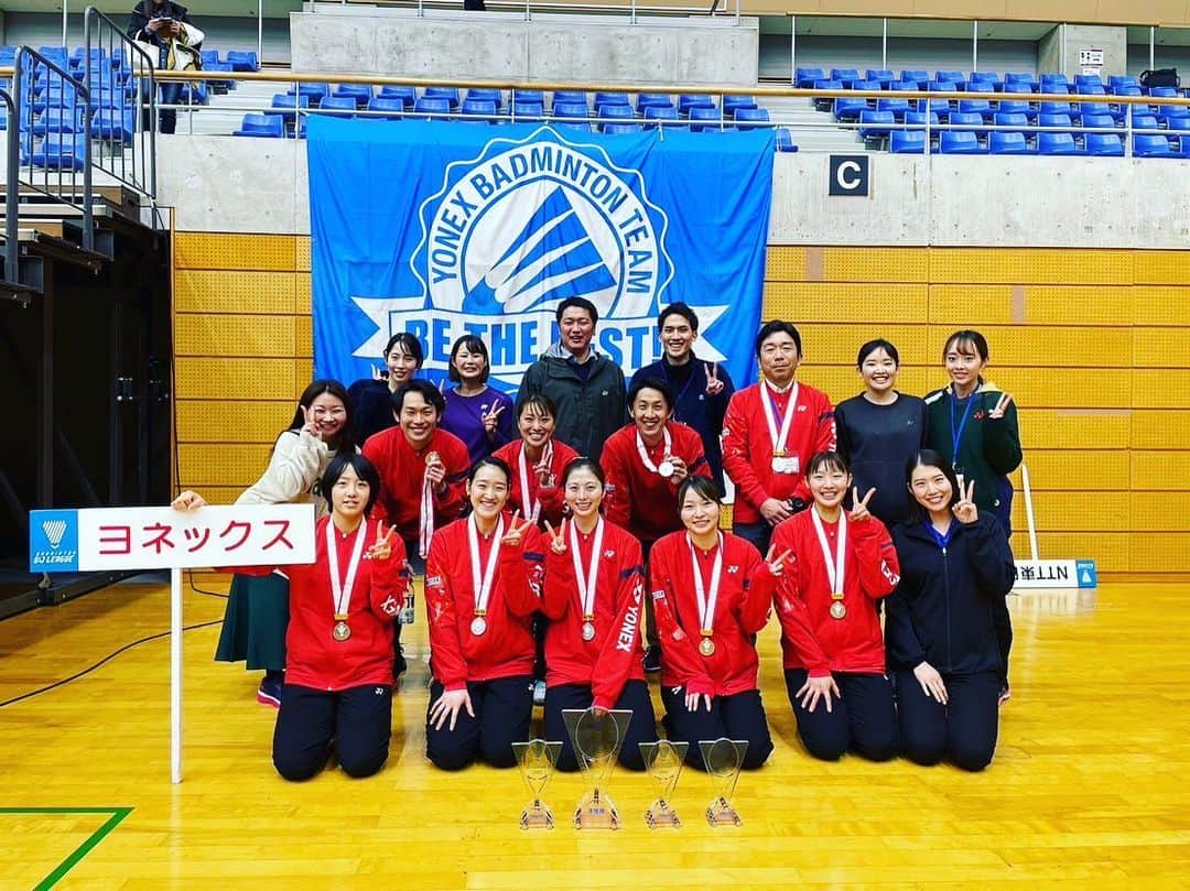 今別府香里のインスタグラム：「🏸S/Jリーグ、トップ4トーナメント🏸  ＊リーグ戦　Sグループ　2位 ＊トップ4トーナメント　準優勝🥈  たくさんの応援ありがとうございました📣 S/Jリーグが終わってから、あっという間に1週間。 時間が経つのは本当に早い😵次に向けてまた頑張ります💪  #ヨネックス #櫻本、宮浦表彰式不在 #S/Jリーグ #トップ4トーナメント #姪っ子のお絵描き」