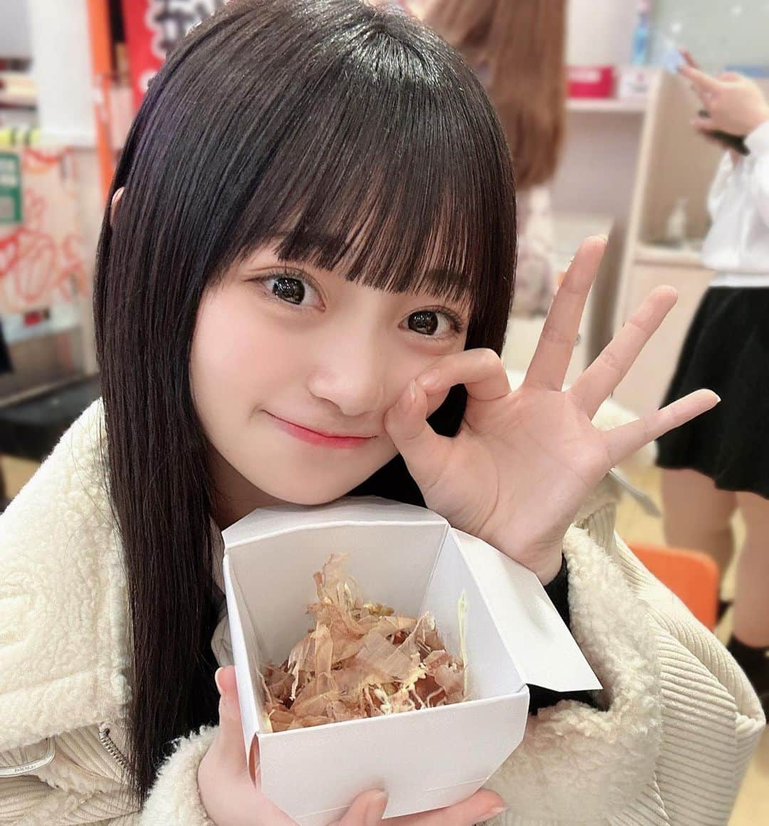 夢乃心咲のインスタグラム：「︎ ︎︎︎︎︎ ︎ ︎︎︎︎︎ とーきょーのたこやき❕🐙🎶  #アイドル #idol #名古屋#おーえすけー #jk1 #fjk #jkブランド #06 #拡散希望 #fyp#like4like #follow」