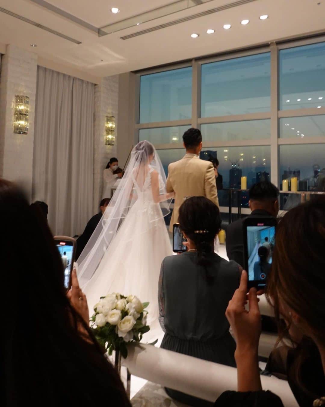 小嶋梨奈のインスタグラム：「@momoko_sakai31  Wedding🍑💕」