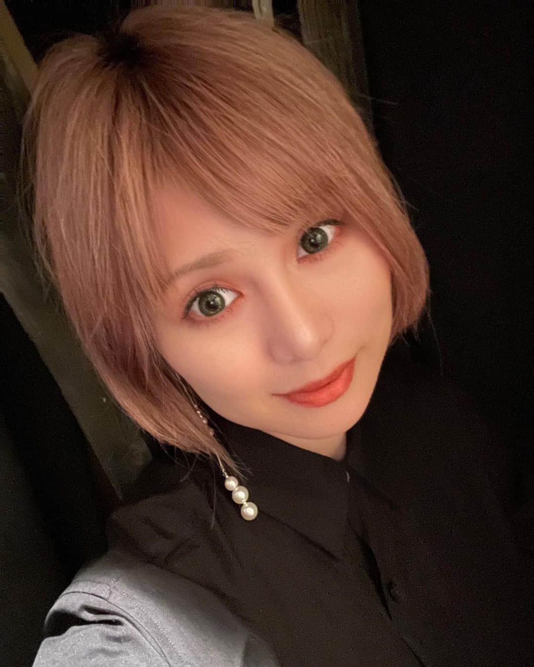 蜷川べにのインスタグラム：「神戸公演ありがとうございました アットホームな空間で楽しかったです。 明日大阪よろしく！！」