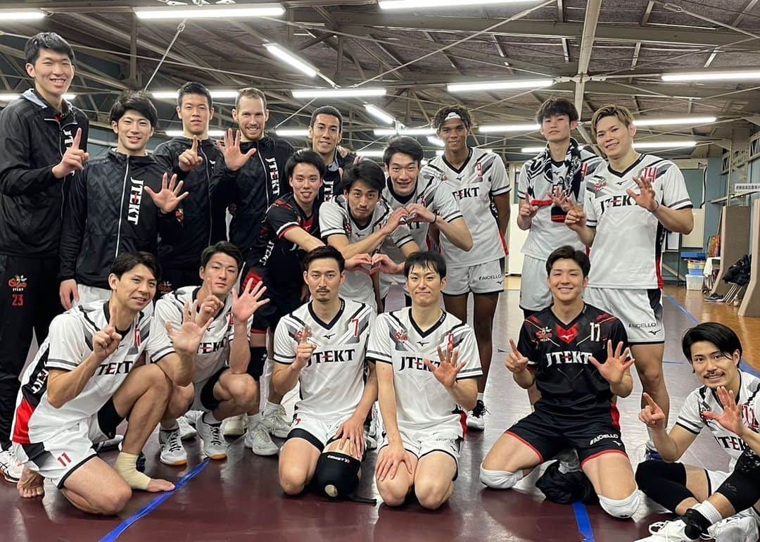 藤中優斗 のインスタグラム：「・ 15 ・ #vリーグ #ジェイテクトstings」