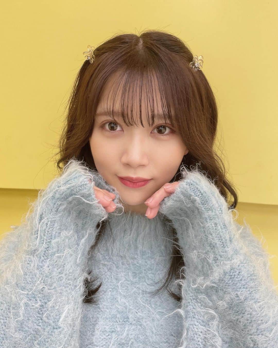 奈良未遥のインスタグラム：「🌼 ・ ・ ・ ・ 🐏  #グレイル #グレイルコーデ #グレイル購入品 #grl #grl購入品 #アイドル #私服 #私服コーデ#アイドルヘア #ヘアアレンジ #hair #ヘアクリップ #ヘアクリップアレンジ #hairarrange #ブルー#blue #ニットコーデ #ニット  #dress #fashion #fashiongram #fashionphotography #japan #japanesegirl #japaneseculture #idol #japaneseidol #新潟 #niigata #ngt48」