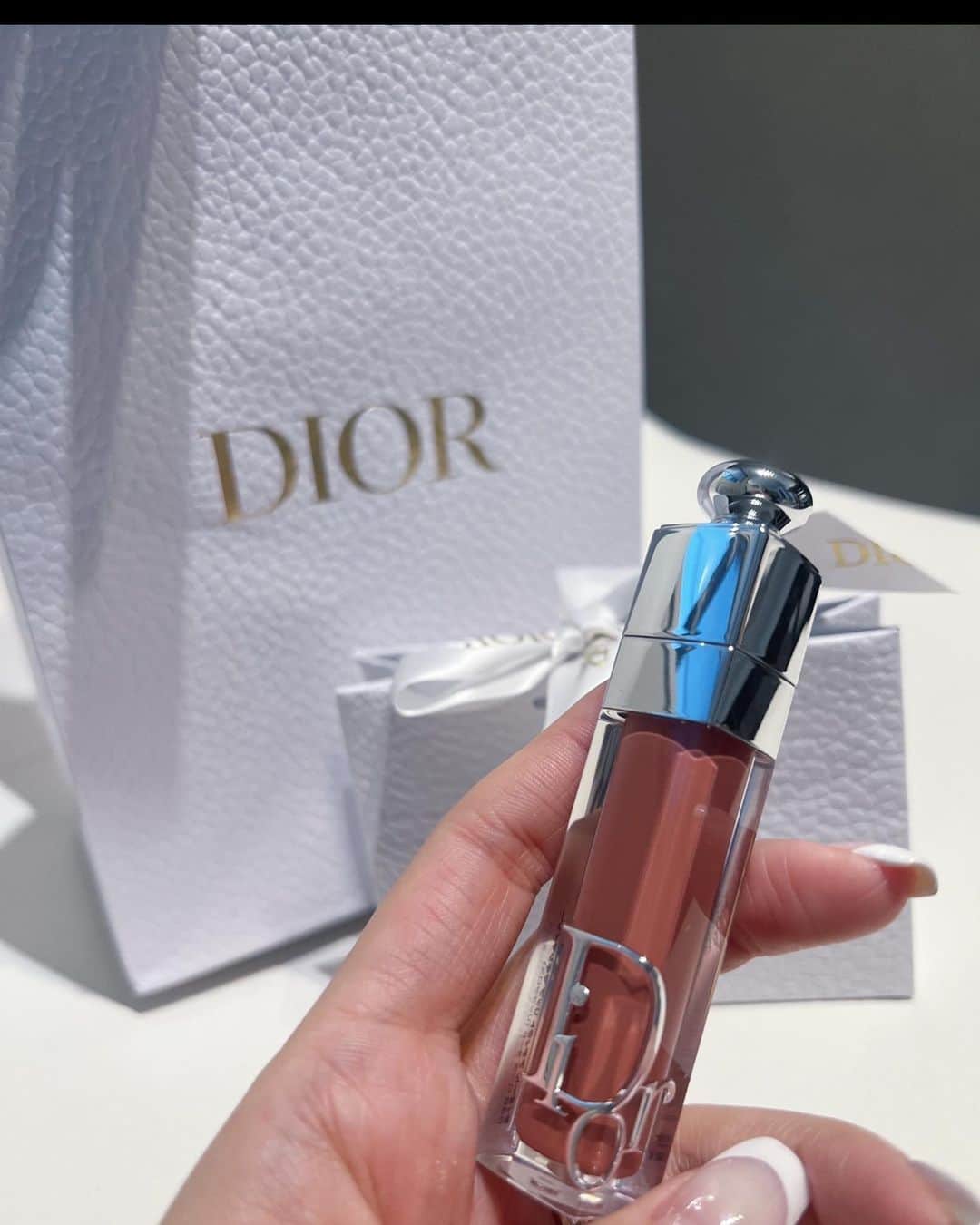 岡田沙知のインスタグラム：「. 好みすぎる♡♡♡ . #dior#gift」