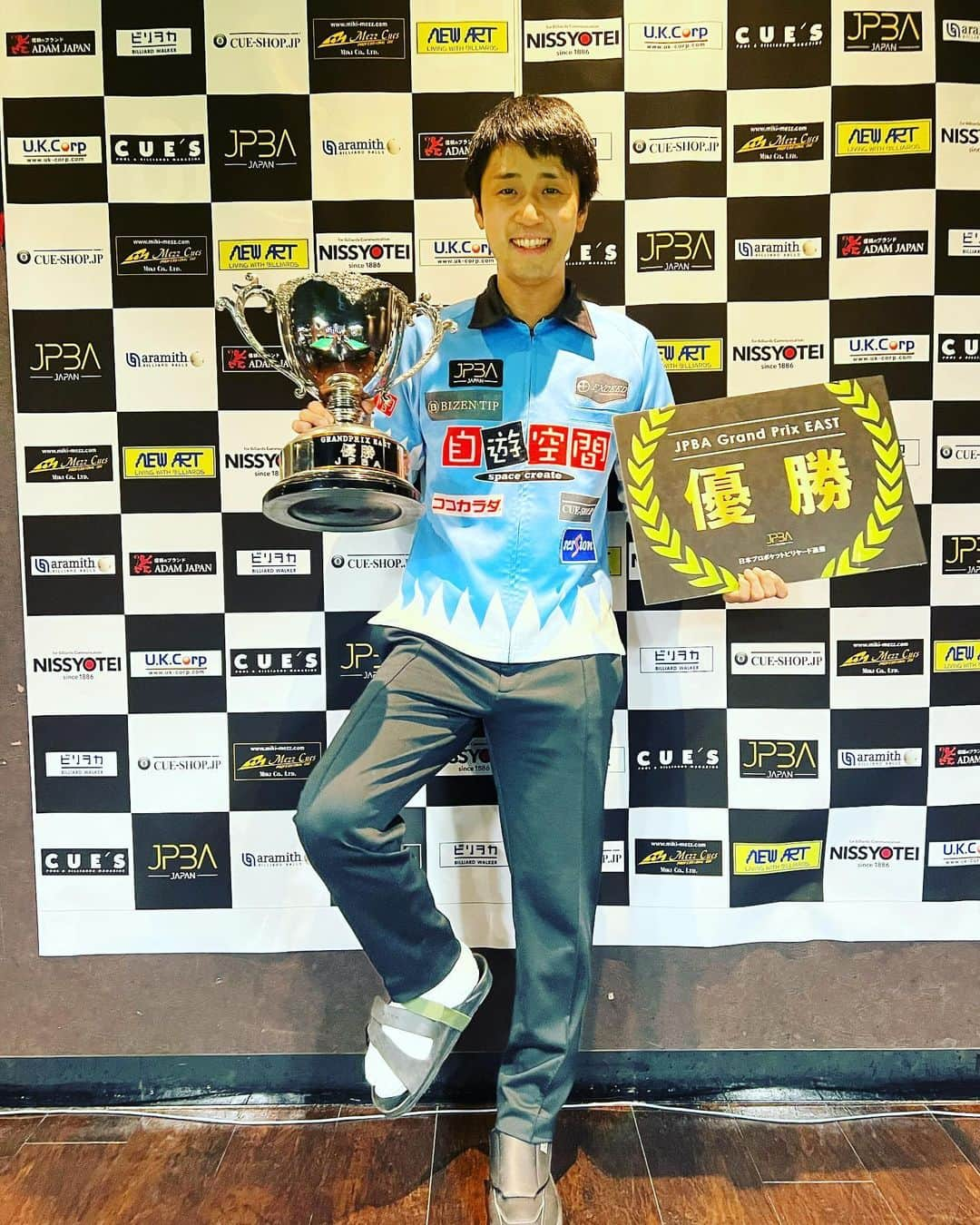 土方隼斗さんのインスタグラム写真 - (土方隼斗Instagram)「東日本グランプリ第1戦優勝しました！ 先日右足を捻挫をしてしまい、 ビリヤードできるかわからない状態だったのですが優勝できるなんて… 頑張れました。 早く治して次戦も頑張ります！」2月19日 22時33分 - hijikatahyt