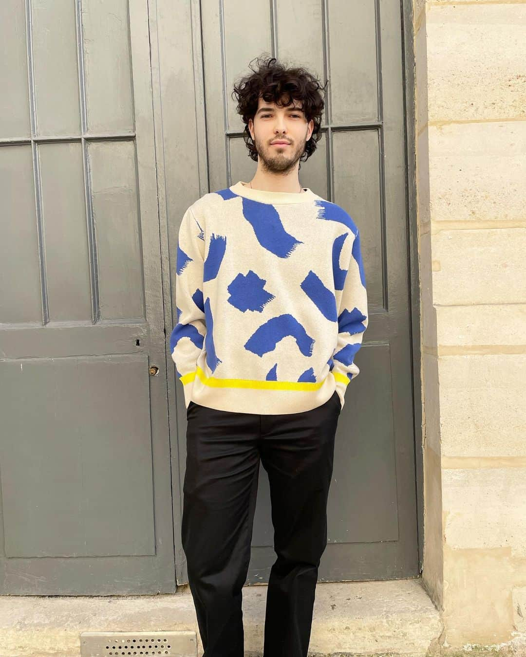 エロトクリトスさんのインスタグラム写真 - (エロトクリトスInstagram)「Brush stroke jacquard knit sweater made from organic cotton upcycled in France and hand finished with yellow textile paint」2月19日 22時39分 - erotokritosparis