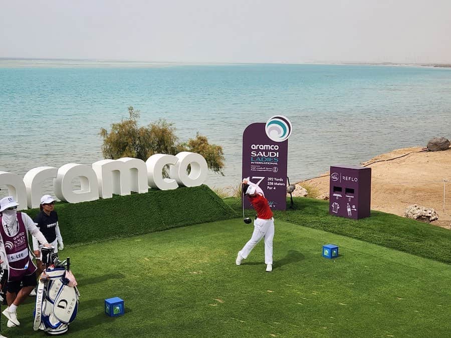 イム・ヒジョンのインスタグラム：「aramco SAUDI LADIES INTERNATIONAL🇸🇦   @sunghojoon 기자님께서 멋진 사진을👍🏻」
