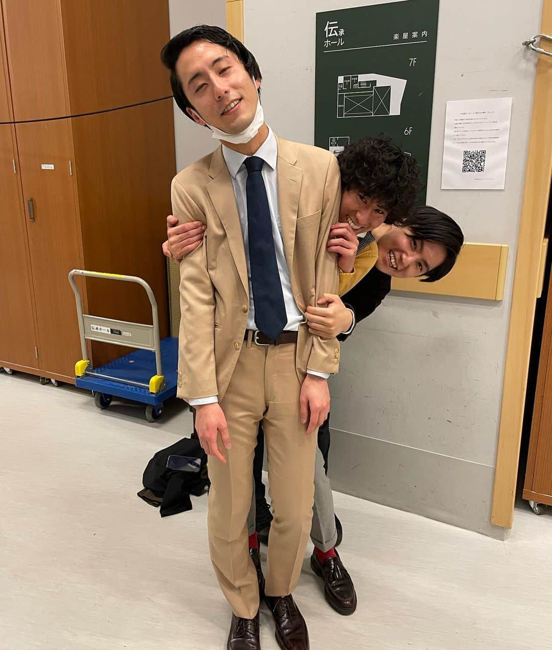 のインスタグラム：「細田さんはお兄ちゃんっぺー  #ひつじねいり #大仰天 #Gパンパンダ #ショウジョウヒ」