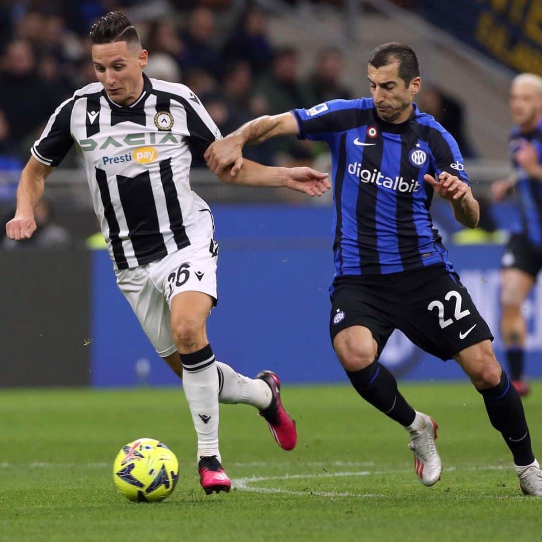 フロリアン・トヴァンのインスタグラム：「Ce n’est pas le résultat que nous souhaitions mais on continue de travailler pour s’améliorer ! Rendez-vous au prochain match à la maison … Forza Udinese @udinesecalcio」
