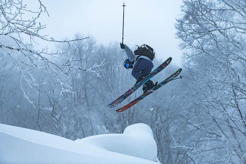 小野塚彩那のインスタグラム：「Step by step👣. . . @atomicski @thenorthfacejp @thenorthface_snow @jeep_japan_official @jeep @smithopticsjp @smithoptics @nippon_ski_development @air_sleeptechnology @dbjourney_japan @dbjourney @gallium_wax @roun_cbd @thepowbar @suuntojapan @suunto @abs_airbag @bmz_inc @roku_tsunan @ishiuchimaruyama @hestragloves @fullmarks_official  . #sheskis #weareskiing #bentchetler #redstar #atomicski #thenorthface #neverstopexploring #tnfjp #tnfwomen #chromapop #olllllllo #jeep #wrangler #grandcherokee #willysjeep #jeep女子 #jeepのある生活 #jeep #日本スキー場開発 #石打丸山スキー場 #ishiuchimaruyama  #アスリートママ #西川air #エアーsi #airマットレス #freerideskiing #freeride #麓で身体作り #麓で世界へ #bmzインソール #japow. . 📸 @247nikiimages」