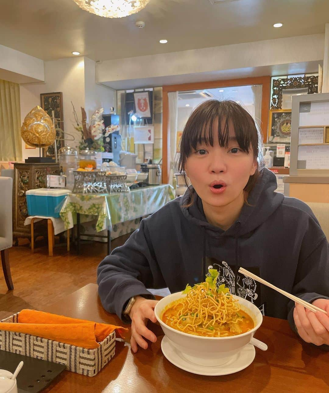 佐藤綾衣さんのインスタグラム写真 - (佐藤綾衣Instagram)「、 仕事終わりの  タイ料理と私。   #タイ料理  #タイ  #🇹🇭  #すっぴん 笑  #仕事終わり」2月20日 15時23分 - ayagiii1130