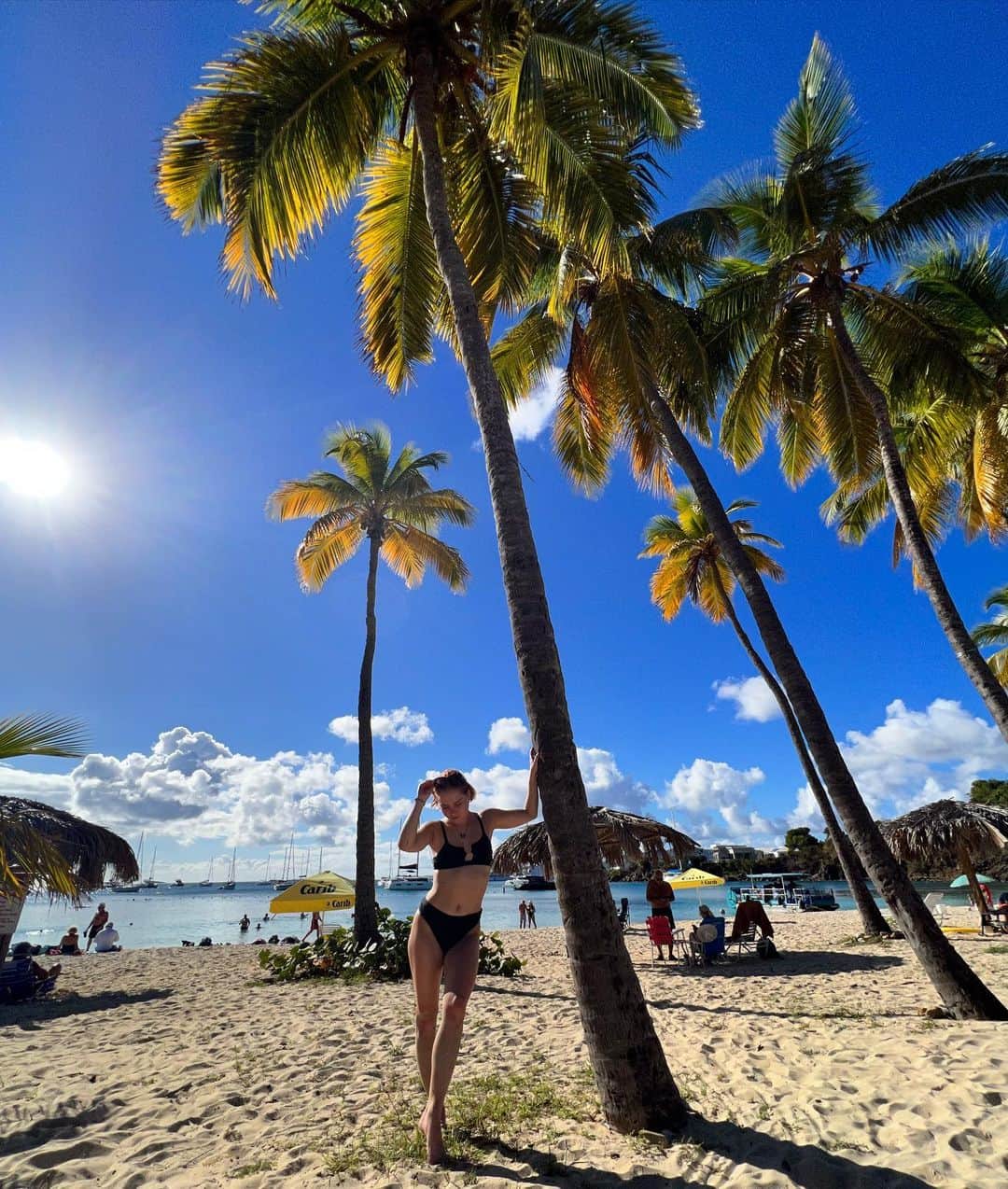 リュボーフィ・エフィメンコのインスタグラム：「🥰🐢 . . .  #travel#travelgram#jetski#friends#caribbean#instatravel#travelblog#royalcaribbean#rccl#cruise#cruiselife#crewlife#world#tourist#caribbean#travelphotography#destinations#royaltalent#travelblogger#saintthomas#traveling#waterisland」