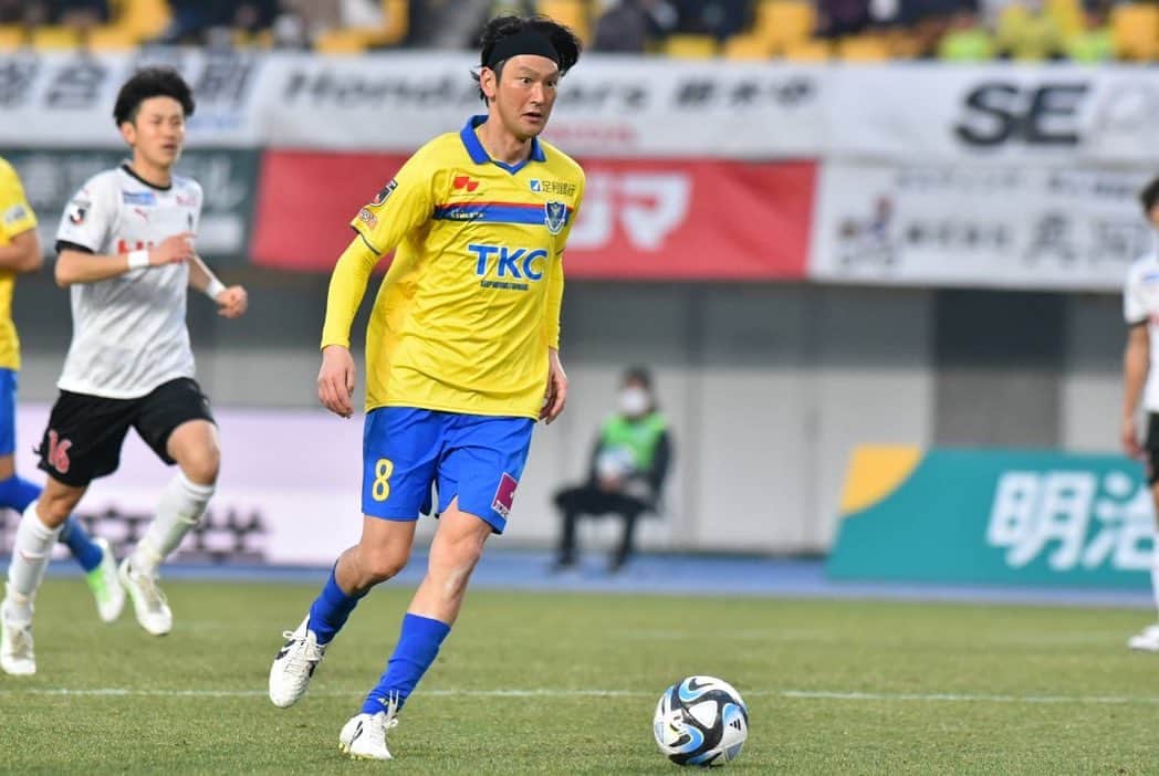 高萩洋次郎さんのインスタグラム写真 - (高萩洋次郎Instagram)「次こそ勝つ。 開幕戦、応援ありがとうございました！  @yojiro_08 @kojiro0814 @rei_hirakawa @tochigisc_official   #こじろうナイス！ #怜キャプテンマーク似合ってたよ #髙萩洋次郎 #栃木SC #tochigisc」2月20日 11時45分 - yojiro_08