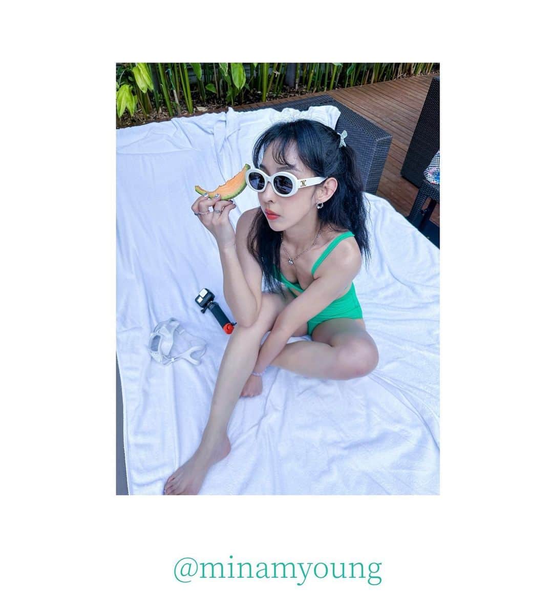MINA MYOUNGさんのインスタグラム写真 - (MINA MYOUNGInstagram)「Summer-holic 💚🤍  #bangkok #minamyoung」2月21日 0時41分 - minamyoung