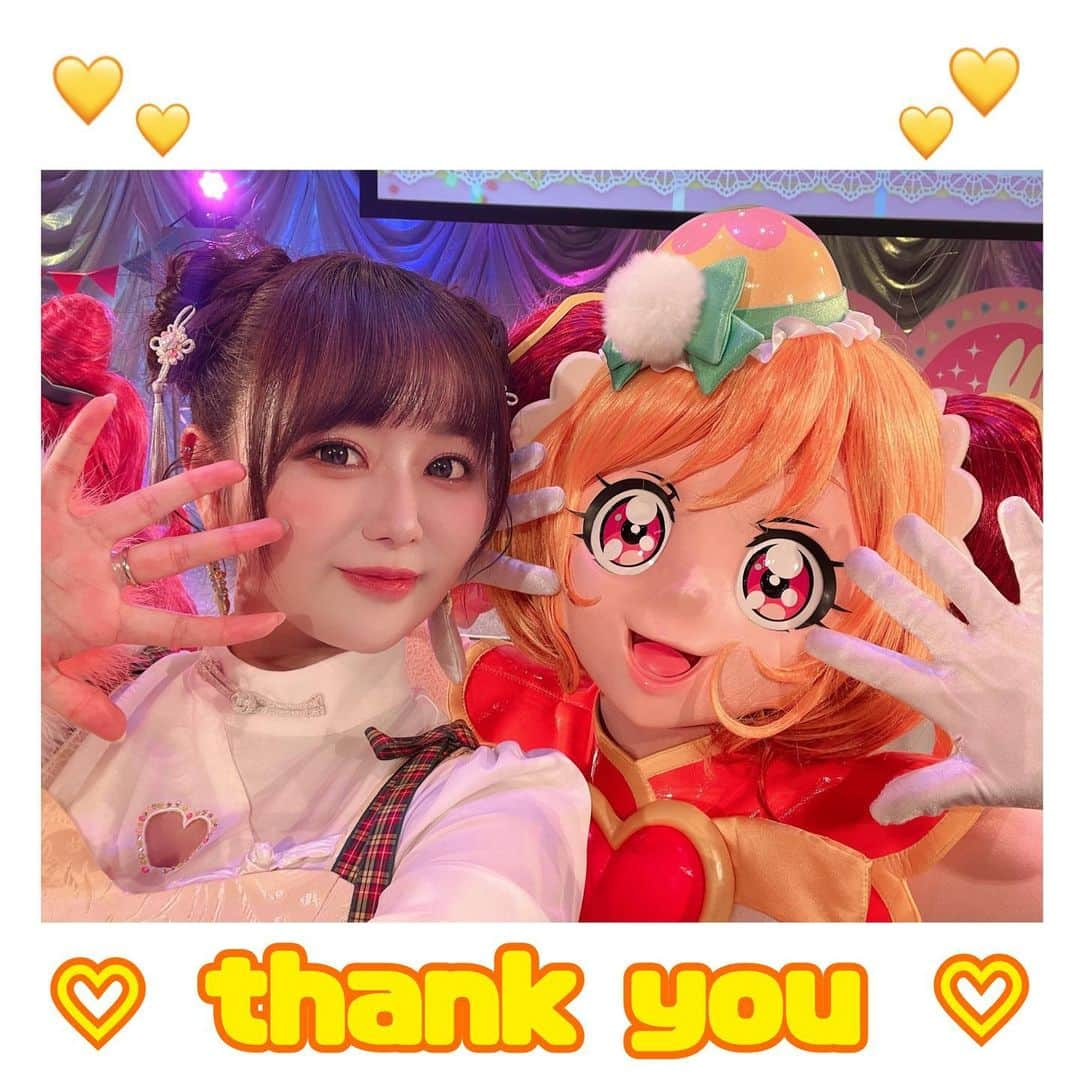 井口裕香のインスタグラム：「💛🧡💛🧡 🍜2023年2月18日、19日🍜 デリシャスパーティ♡プリキュア 💐感謝祭💐  １年間のありがとうを いっぱい、い〜っぱい重ねて 心を込めて臨んだ２日間でした！  ごはんは、笑顔！ 食べることは、生きること！ ありがとうは、心のあつあつごはん！  何気ない日常の大切さ、かけがえのなさを 改めて実感することのできた１年でした。 人生に当たり前のことなんてなくて 時間も無限じゃなくて有限なんだよね。  本当にあっという間の１年だったし、 この２日間でした、、！  終わっちゃったんだなぁ、、、。  でも、離れていても これからも、どんなときも あったか〜いごはん食べて 一緒にがんばろうね☺️🍚🥪🍜🍡  本当に本当に本当にっっ １年間ありがとうございました！ また笑顔で会える日をたのしみにしています♡  ヤムヤム、らんらんに出逢えて みんなに出逢えて 本当にしあわせでした。  たくさんの笑顔をありがとう。 しあわせな時間をありがとう。 デパプリをすきになってくれて、ありがとう。  これからもずっとず〜っと、だいすきです🥰🍀💛  #precure #デパプリ #プリキュア #デリシャスパーティプリキュア  #キュアヤムヤム #華満らん #💛 #🍜 #🍥 #🐲」