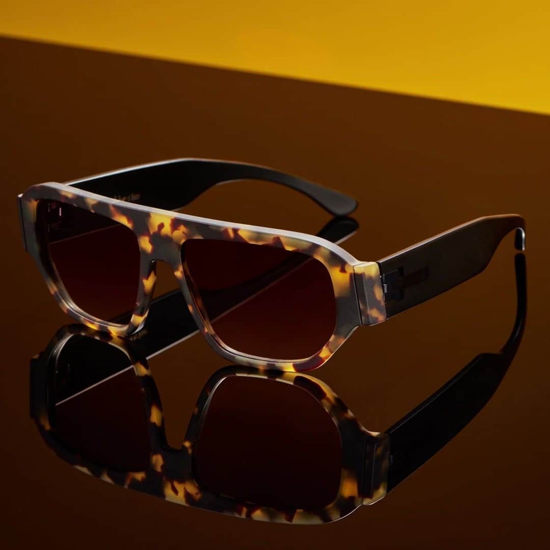 のインスタグラム：「When you step out into the bright sunshine, be sure to reach for your Sam sunglasses from ic! berlin. These sunglasses will perfectly match your individuality, and you'll feel confident and stylish when you start your adventure.  ic! berlin Sunglasses Sam in Ecohoney  #madeingermany #icberlin #icberlinofficial #eyewear #sunglasses」