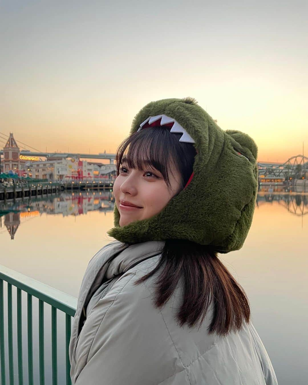 秋田汐梨のインスタグラム：「ㅤ usj🦖 楽しかったな〜〜 ハリドリが好きです」