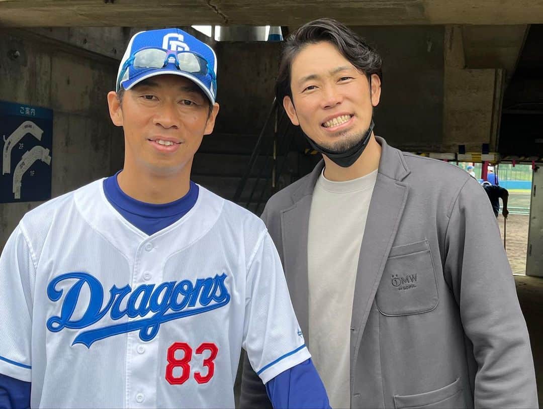 藤井淳志さんのインスタグラム写真 - (藤井淳志Instagram)「キャンプレポート④ コーチ達😁 上田さんおかえり🤣 小田さん兼任ブルペンキャッチャーお疲れ様です🤣 山井さんお疲れモード🤣 久々に会えて良かったっす😁 #藤井淳志#中日ドラゴンズ#上田佳範#小田幸平#山井大介#コーチ業お疲れ様です#選手と同じぐらいハードで尊敬する#みんな元気そうで良かった」2月20日 18時29分 - atsushi.fj4