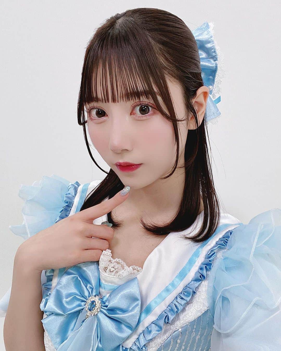 白瀬乃愛のインスタグラム：「・ 彗星♩dropTune°(スタードロップチューン) 略して#どろちゅん 🫧‪     キラフォレとスタフィオを受け継ぐ グループということで両グループの曲をパフォーマンスしています🫶🏻 可愛い衣装でかっけぇぇステージをお届けいたしますのでぜひ会いに来てね💧♑️🍀🩰🎠          #Instalike #dailylook #Japanesegirl #Japaneseidol #asiangirls #selca #selfie #l4l #followme #アイドル衣装 #cosplaygirl #ハーフアップ #アイドル #ヘアアレンジ #偶像 #寫真 #拍攝 #メイク #自撮り女子 #コスプレ#outfit #透明感 #ootd #粉我 #아이돌  #ไอดอล #셀카  #셀카그램 #덕질」