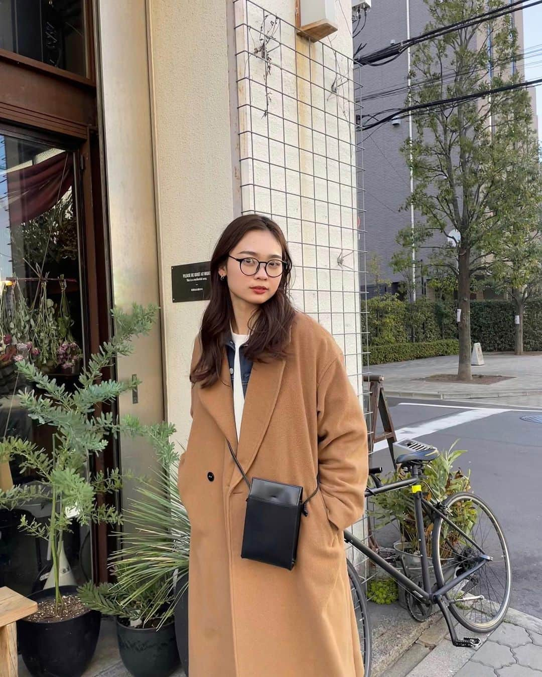 原花奈妃さんのインスタグラム写真 - (原花奈妃Instagram)「蔵前さんぽ ストーリーで教えてもらった Nui. に行ってきた☕️ 大きいソファ席、居心地よかったなぁ vlogも久々に撮ってみたから、編集終わったら載せます☺︎ キャロットケーキ、人生で初めて食べたけど美味しかった♡（友達が一口くれた！）  #蔵前カフェ  #蔵前さんぽ  #東京カフェ  #fashion #コーデ  #전신샷  #着まわし #着まわしコーデ #ootd  #冬コーデ #ユニクロ #moussy  #relume」2月20日 20時24分 - hanaki__h