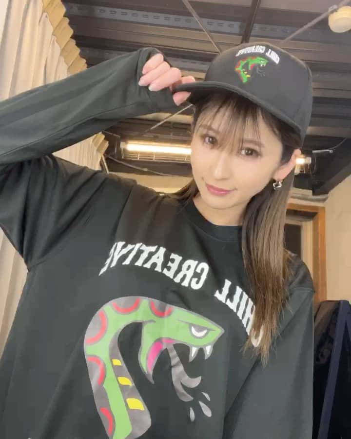 有馬綾香のインスタグラム：「@lazygod_tokyo  撮影でした！！！  ドライTシャツとかNEWパンツとかNEWロゴキャップとかリングとかもう色々おかわです。」