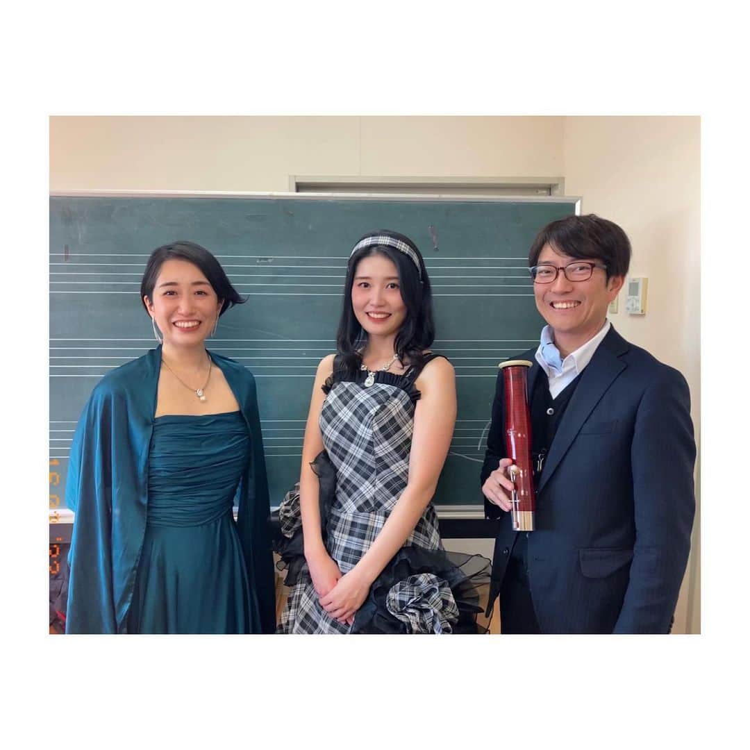 安島萌のインスタグラム：「茨城県にて、かさまキッズコンサート♫ 歌のお姉さんやらせて頂きました🌸  国音の先輩、ファゴットの 蛯澤亮さんと ピアノの佐藤亜弓さんと。  すてきなお二人と演奏させて頂き 嬉しかったです♫」