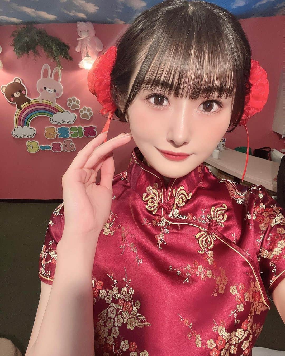 川上礼奈のインスタグラム：「. チャイナイベント🐼🇨🇳 ありがとうございました❤️ 🏠 @animalfarm.pyon   #コンカフェ #コンカフェキャスト #コンカフェ嬢 #コンカフェ好きと繋がりたい #コンカフェ巡り #コンカフェ大阪 #西中島南方 #拡散希望 #コンカフェ求人 #コンカフェ募集 #キャスト募集」