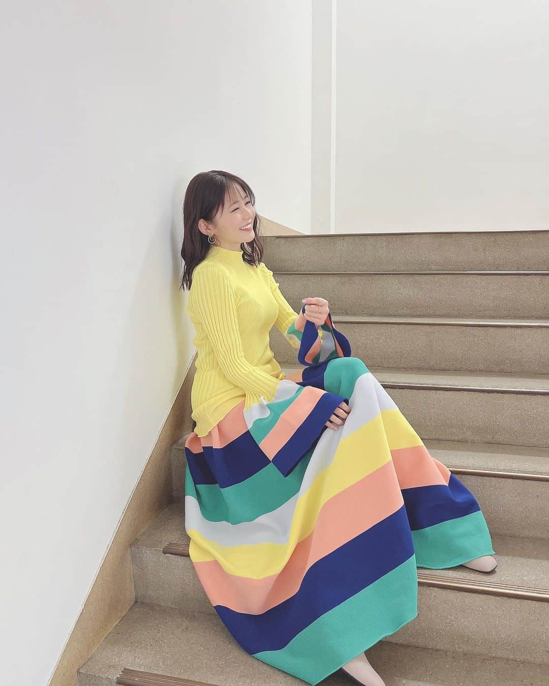久間田琳加のインスタグラム：「衣装たち🕊♡ カラフルな気分〜〜🫧 #りんか丈」