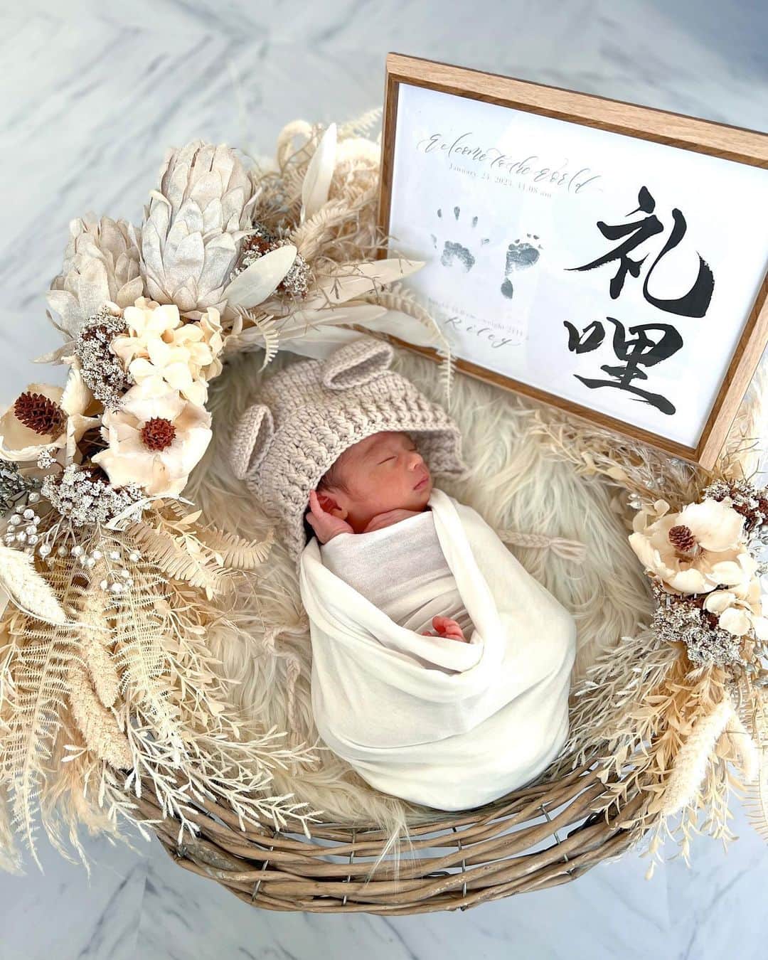 遠山茜子のインスタグラム：「baby name is…👶🏼💙  息子くんの名前は『礼哩(らいり)』くんです!!♡  名前通りの子に育ってくれるといいなぁ🫶🏽  #baby#name#boy」