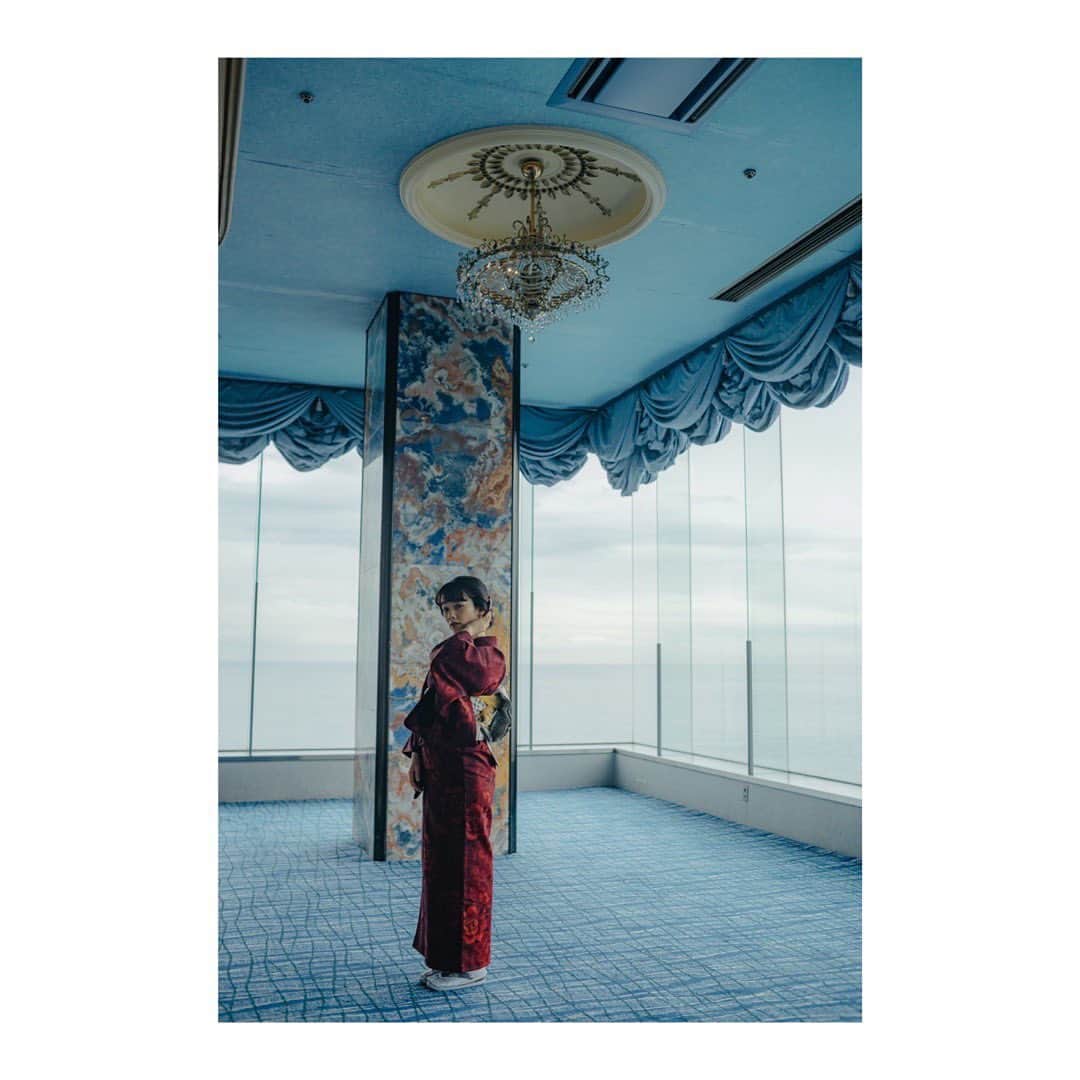 田中美晴さんのインスタグラム写真 - (田中美晴Instagram)「hannari  　 　 　 　  　 　 今週もはじまりましたね。 今日も1日お疲れさまです。  おやすみなさい⭐ 　 　 　 　　　 　  #kimono #japaneseculture  #portraitphotography #hannari  #着物 #人像 #拍照 #日本文化」2月20日 23時15分 - tnk_miharu