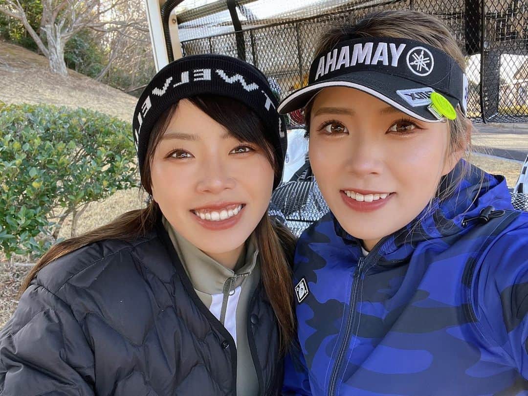 篠原まりあのインスタグラム：「__________** . .  今日は 姉妹ラウンド ⛳️🤍」
