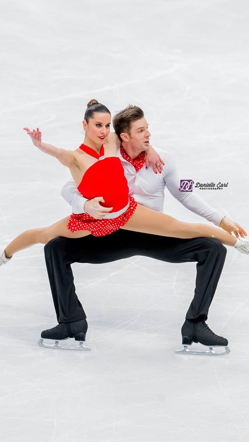 ヴァレンティーナ・マルケイのインスタグラム：「Practice makes it perfect ⛸ Reality, often, is better than dreams ✨  #machenesannoglialtri」