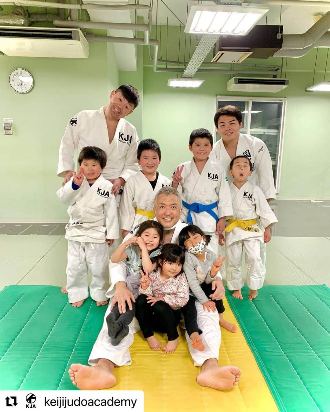 鈴木桂治のインスタグラム：「keijijudoacademy ジェクサー大宮 おキャワタンな柔道家。 みんな確実に上手になって強くなってる。 例もできて挨拶もできて楽しく笑顔で会話して。 みんなの成長が本当に嬉しい。 #keijijudoacademy #KJA #ジェクサー大宮」