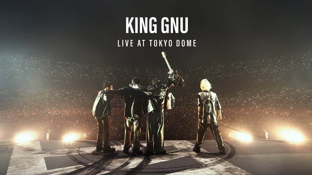 King Gnuのインスタグラム：「King Gnu 初の東京ドーム公演が 3/31（金）よりPrime Videoで独占配信決定⚡  昨年開催された東京ドーム2daysライブから、 11/20の公演をPrime Video独占配信!!!!  本日より予告編映像も公開👑🐃🎞️ 配信をお楽しみに❤️‍🔥」