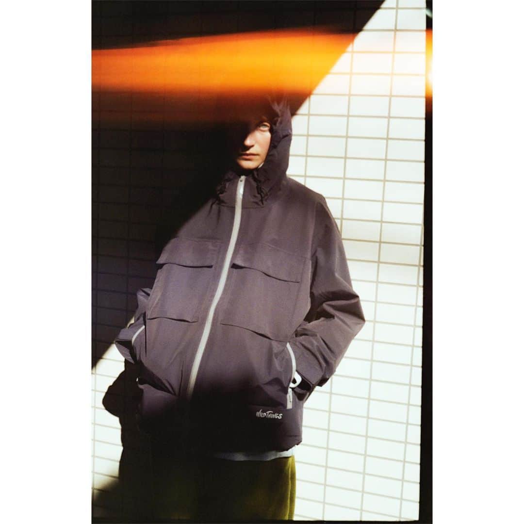キートのインスタグラム：「. WILD THINGS COLLABORATION SPRING / SUMMER 2023   写真家 : @tetsuokashiwada  HAIRMAKE : @taeko_suda  MODEL : @zapivosha @hugo_e_2003 CASTING : @takahiro_kudose  PR : @teeny_ranch_   @wildthings_jp  #wildthings #collaboration #23ss #23春夏」